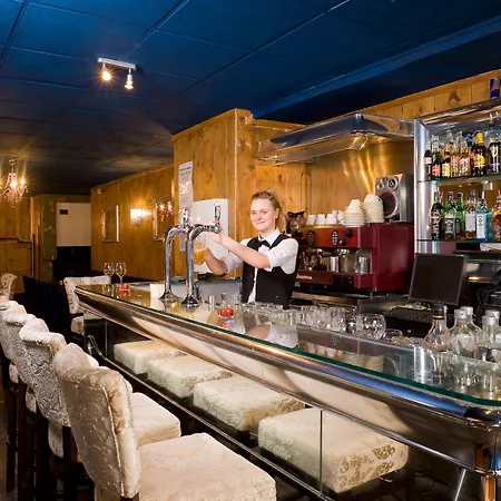 מלון Madame - Olympic קורשבל