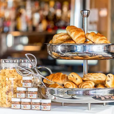 Madame - Olympic מלון 2*