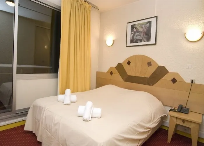 مدام فاكانسيز - أوليمبيك