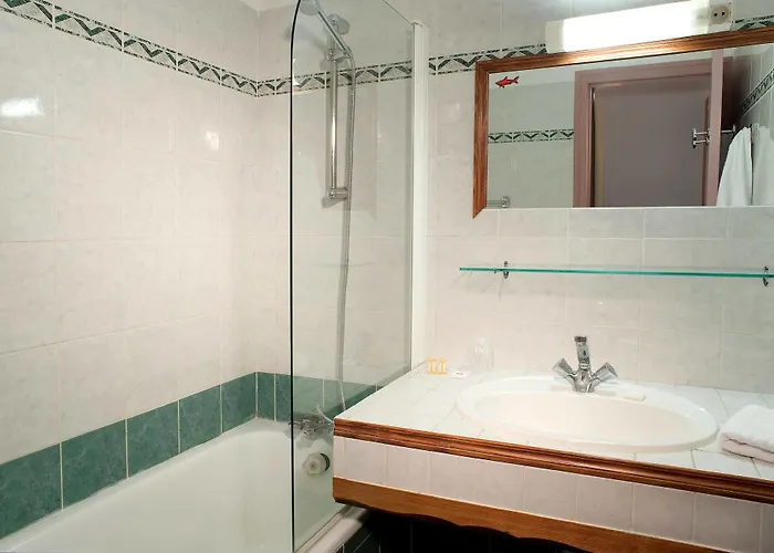 مدام فاكانسيز - أوليمبيك 2*