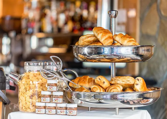 Madame - Olympic Hotel 2*