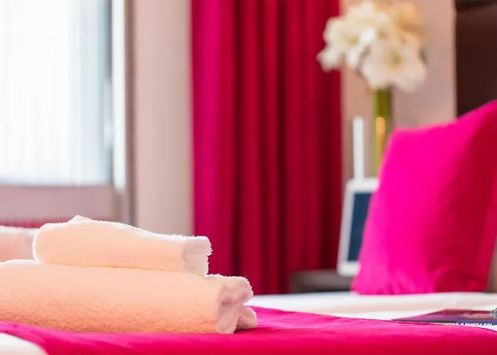 Madame - Olympic Hotel 2*