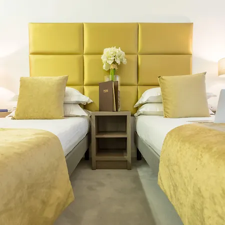 酒店 节日夫人 - 库尔舍瓦勒奥林匹克酒店