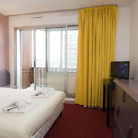 节日夫人 - 库尔舍瓦勒奥林匹克酒店 2* 谷雪维尔